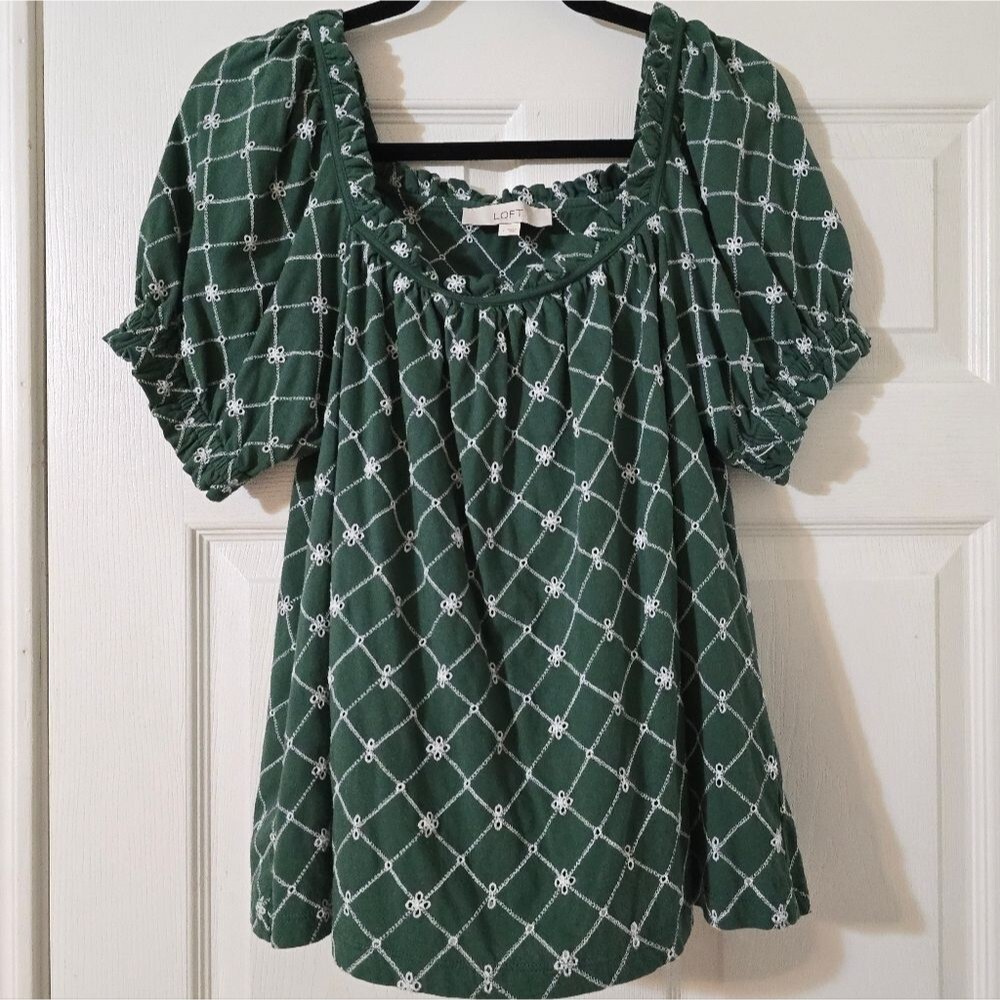 EUC LOFT Green Embroidered Lattice Puff Sleeve Blouse Boho Top Size L Cottage